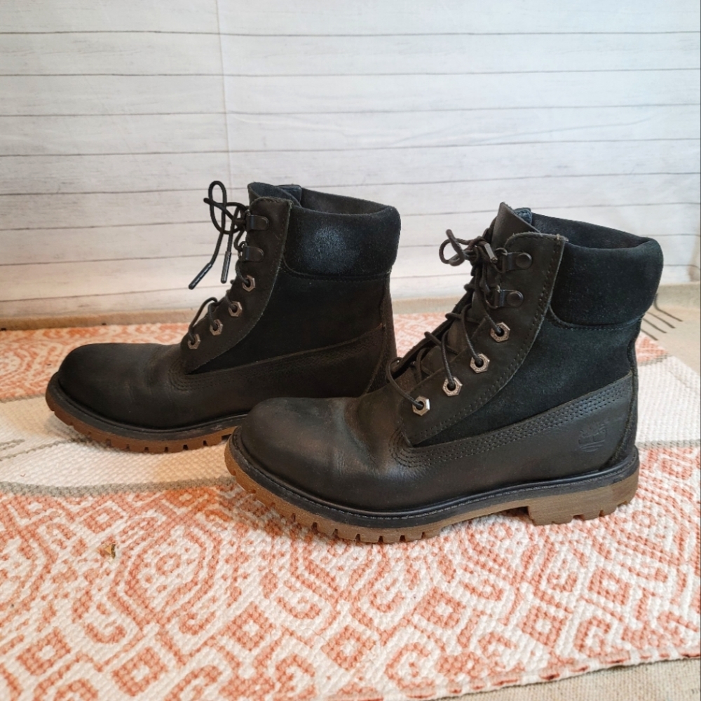 TIMBERLAND 6inch Premium D-Ring Waterproof Boots, size 7! Black Nubuck